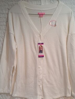 Isaac Mizrahi ivory waffle weave design Button Down Sweater Cardigan NWT, PTP 31